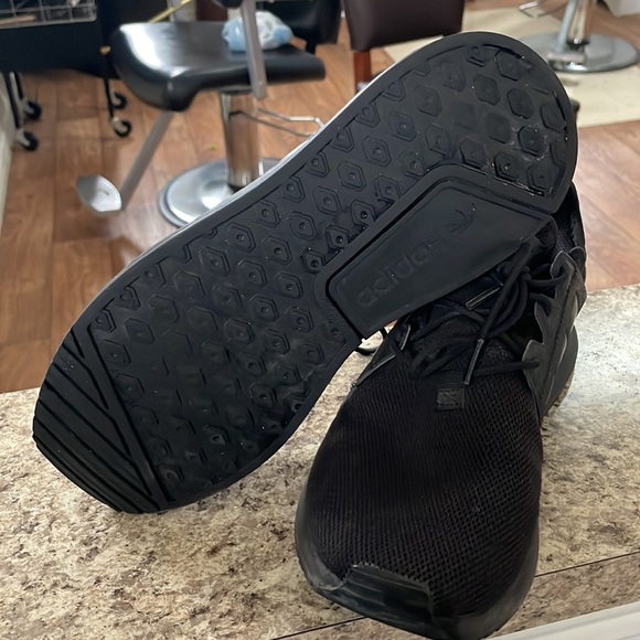 Adidas running shoes - Picture 3 of 4